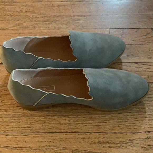 Yoki gray faux suede scallop trim chaslie loafer - Picture 6 of 10